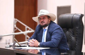 Deputado bolsonarista é condenado a indenizar em R$ 20 mil associação LGBTQIA+ após falas discriminatórias