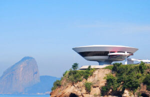 RJ: Ativistas de 23 países se encontram em Niterói para conferência LGBTQIA+ com programação gratuita