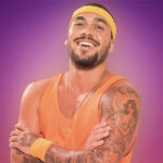 Ex-participante do ‘De Férias com o Ex’ causa polêmica ao criticar filho com orelha de coelho rosa: “Nasceu macho”