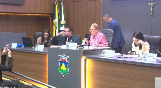 Deputado quer inegebilidade de vereador por homofobia após chamar colega de “baitola” durante sessão na Câmara de Cuiabá