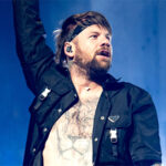 Vocalista de banda de metal, Caleb Shomo se declara gay em desabafo emocionante e ganha apoio da agora ex-esposa