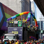Câmara de São Paulo aprova em 1º turno projeto que pode inviabilizar a maior Parada LGBTQIAPN+ do mundo