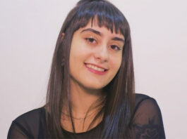 Caso em MG: professora é demitida após perseguição de pais por se casar com mulher e leva caso à Justiça