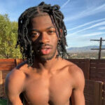 Após polêmicas e programa de reabilitação, Lil Nas X é flagrado jogando dinheiro para stripper em famosa boate gay