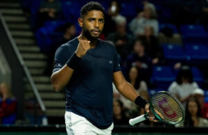 Brasileiro João Lucas Reis faz história ao se tornar o 1º tenista declaradamente gay a vencer em Roland Garros