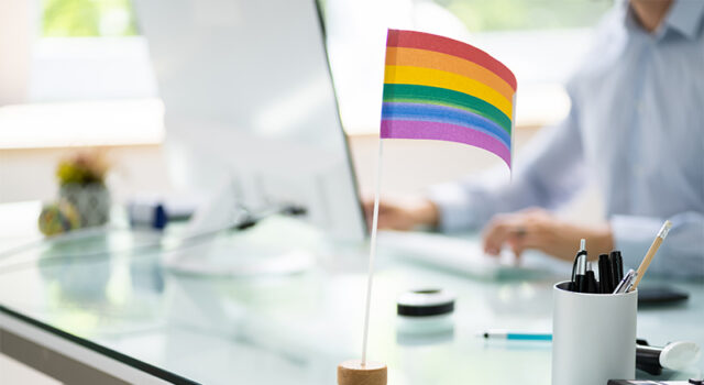 Brasil perde R$ 94 bilhões por ano com exclusão de pessoas LGBTQIAPN+ do mercado de trabalho