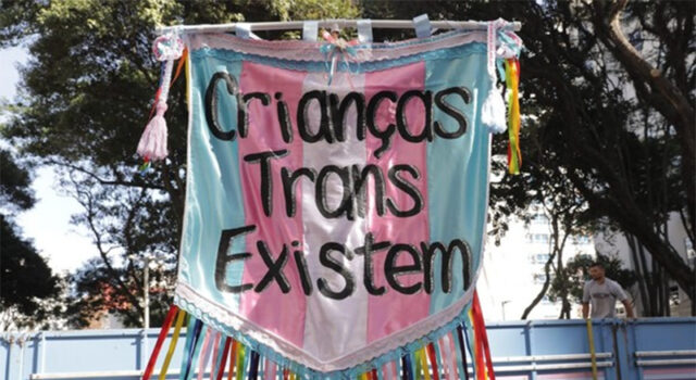 Caso inédito: Justiça prioriza saúde e autoriza bloqueio hormonal para adolescente transexual de 13 anos
