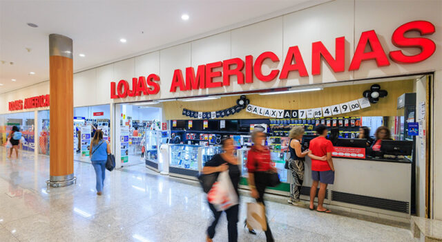 Lojas Americanas é condenada a pagar mais de R$ 38 mil a funcionário trans por transfobia no ambiente de trabalho