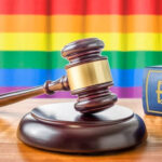 Funcionário vítima de homofobia e humilhações no trabalho garante indenização de R$ 10 mil na Justiça da Bahia