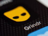 Polícia prende grupo que usava o Grindr para atrair e roubar homens gays na Malásia