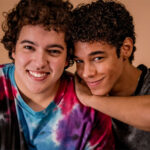 Dançarino relata descaso em sessão de filme LGBTQ+ nacional em shopping do Rio: “Não aparece na programação”
