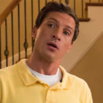 Antigos filmes adultos gays de Simon Rex ressurgem após estreia de novo capítulo da franquia ‘Todo Mundo em Pânico’