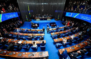 Comissão do Senado aprova criação de protocolo para combater racismo, homofobia e transfobia nas escolas