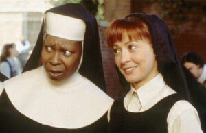 Atriz de “Mudança de Hábito” diz que interpretou sua personagem como lésbica e atraída pela personagem de Whoopi Goldberg no filme