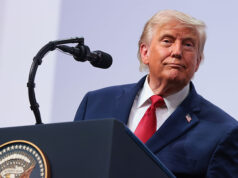 Governo Trump quer Copa Feminina de 2031 nos Estados Unidos, desde que atletas transexuais sejam barradas