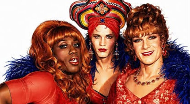 Astro de ‘Para Wong Foo’ diz que filme nunca recebeu o reconhecimento que merecia: “Só havia espaço para um filme de drag”