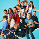 Quase 20 anos depois, “Glee” pode ganhar nova versão? Ryan Murphy admite: “Talvez devêssemos revisitar essa série”