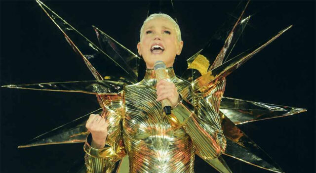 Xuxa revela inspiração em Madonna para voltar aos palcos e questiona o etarismo contra mulheres: “Pessoas amarguradas”