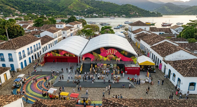 Paraty: revista lésbica lança edição na FLIP com debate sobre sexo, drogas e política com vereadora e profissional em segurança pública