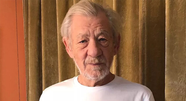 Ian McKellen revela arrependimento por não ter contado ao pai que era gay antes de sua morte: “Eu deveria ter conversado”