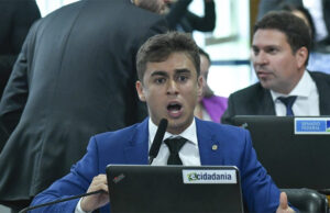 Justiça mantém condenação de Nikolas Ferreira por transfobia contra influenciadora, mas reduz indenização para R$ 10 mil