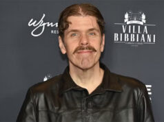 Perez Hilton faz live com episódio de automutilação, mobiliza a polícia e blogueiro acaba hospitalizado