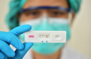 Pesquisa mostra que heterossexuais são maioria entre pacientes que descobrem HIV tardiamente