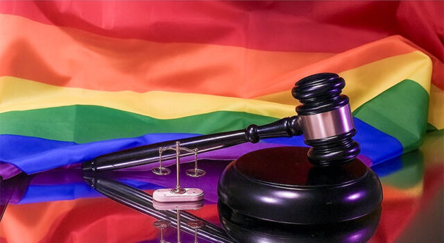 Sobrinhos terão de indenizar a própria tia em R$ 10 mil após agressão motivada por homofobia em MG