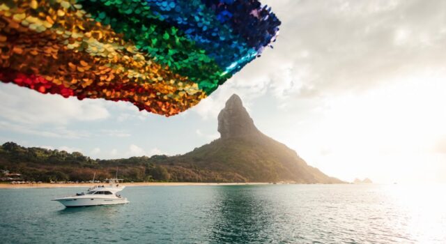 Festival Love Noronha 2026 anuncia programação com festas, música e experiências LGBTQIA+ na ilha