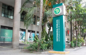 Defensoria Pública do Rio demite estagiário por gravar conteúdo adulto no trabalho e divulgar no X