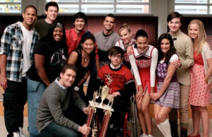 Vem aí! ‘Glee’ ganhará reboot no Disney+ e no Hulu, anuncia conta oficial da série: “Estamos de volta”