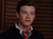 Chris Colfer reage a rumores de reboot de Glee e revela que não recebeu nenhum contato: “Quem me dera”