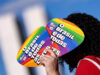Eleições de 2026 quase dobram número de pessoas LGBTQ+ eleitas, com mais de 10 milhões de votos