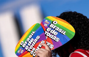 Eleições de 2026 quase dobram número de pessoas LGBTQ+ eleitas, com mais de 10 milhões de votos