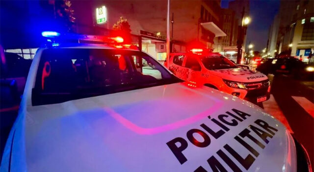 Em suposto surto, homem morde e arranca parte da orelha de médico e morre após ser contido pela PM em SP
